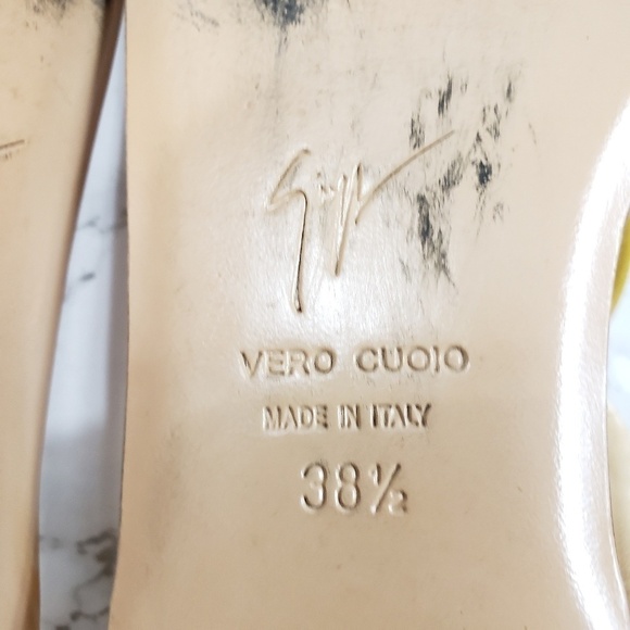 Giuseppe Zanotti Calendula Toe Ring Sandals - Picture 6 of 8